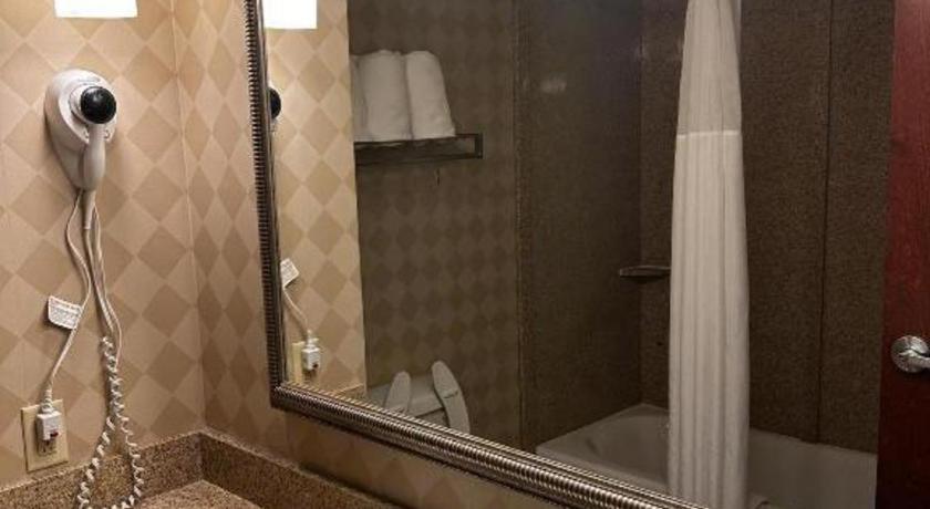 Comfort Inn & Suites Madisonville Bagian luar foto